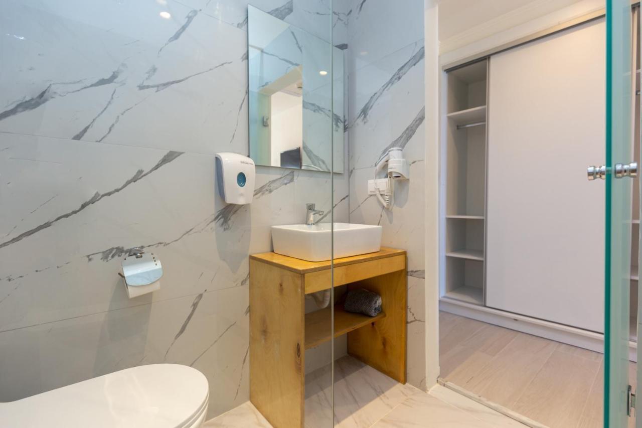 Aqua Luxury Suites By Estia Ρόδα Εξωτερικό φωτογραφία