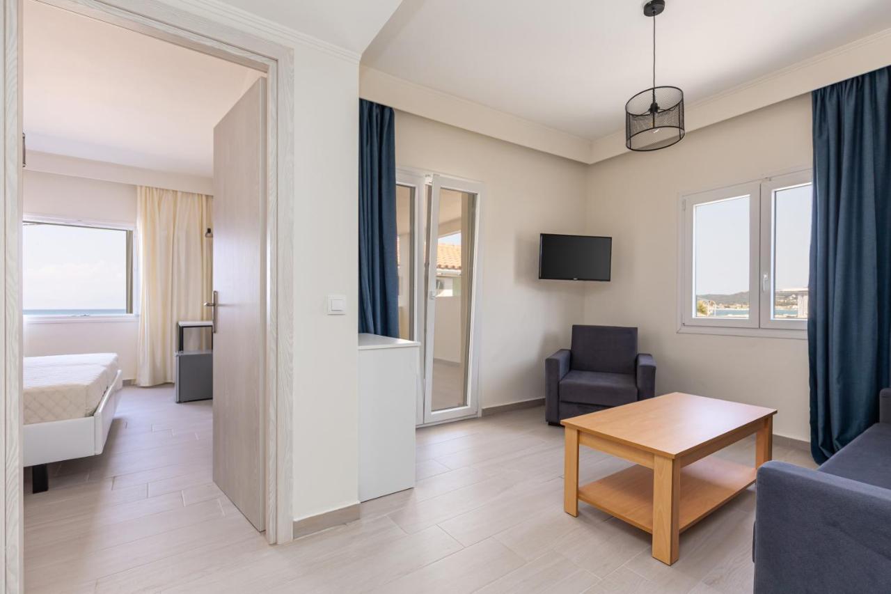 Aqua Luxury Suites By Estia Ρόδα Εξωτερικό φωτογραφία